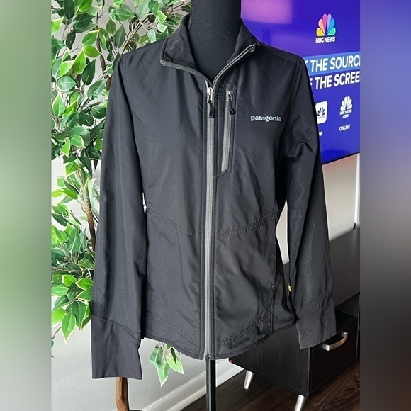 Patagonia Womens All Free Jacket Size M Black Full Zip Seam Sealed Style - Picture 2 of 7